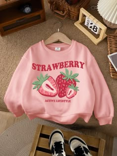 Tween Girls Casual Simple Vintage Cartoon Strawberry English Letter Graphic Pink Long Sleeve Crew Neck Sweatshirt, Suitable For Fall Winter Cute Outfits, Crew Neck Sweatshirt, Pink Sweatshirt, Preppy Tops, Back To School Girls, Girls Tops, Vintage Pink Casual  Long Sleeve Knitted Fabric Geometric,Letter,Plain,Fruit&Vegetable,Plants,Slogan Pullovers Slight Stretch  Tween Girls Clothing, size features are:Bust: ,Length: ,Sleeve Length: Colorful Trendy Outfits, Pink Outfits Simple, Christmas Stuff For Teens, Maximalist Sweater, Birthday Wishlist Clothes, Cute Sweaters Aesthetic, Danish Pastel Clothes, Pink Sweater Aesthetic, Christmas Wishlist Clothes