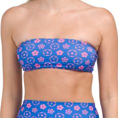 Nwt Beach Riot Blue Pink Kelsey Bandeau Bikini Top & Highway High Rise Set New With Tags Bikini Bottoms And Top Set Optional Straps Included Retro Floral Pattern Measurements Available Upon Request Smoke Free, Pet Free Environment Fast Shipping Bundle Two Or More Items For Instant 10% Discount. Use The Filter Function To Browse Items In Your Size, Favorite Brands, Colors, Categories, Etc. Fresh Inventory Usually Added Daily To My Closet. Haven’t Signed Up For Poshmark Yet? Use My Discount Code I Bandeau Tankini For Sunbathing, Spring Bandeau Tankini For Pool, Bandeau Beachwear Tube Top For Beach Party, Bandeau Beachwear Tube Top, Strapless Tube Top For Swimming In Spring, Bandeau Tube Top For Beach Party, Strapless Tube Top For Beach Season And Poolside, Strapless Tube Top For Poolside, Strapless Tube Top For Spring Swimming