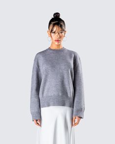 Sweater weather is the best weather 🙌 Cozy up in this chic and stylish grey sweater knit top - complete with a boxy fit, and classic sweater knit construction 😚 Cozy Gray Tops For Workwear, Cozy Gray Top For Workwear, Chic Gray Knit Sweater, Trendy Gray Knit Top For Fall, Trendy Gray Chunky Knit Sweater, Everyday Chunky Knit Sweater, Trendy Gray Knit Top For Winter, Cozy Soft Knit Gray Sweater, Heather Grey Knit Sweater For Winter