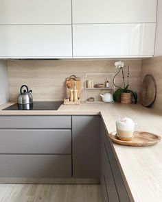 the kitchen counter is clean and ready for us to use