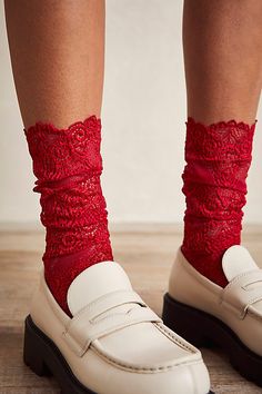 So lovely in lace, these feminine socks are featured in a lightweight, breathable fabrication and stretchy style with scallop edge trim, lace detailing allover, and a seamed toe. Knee Socks Outfits Summer, Feminine Socks, Knee Socks Outfits, Office Fits, Threads Magazine, Girl Time, Red Socks, Baby Blue Aesthetic