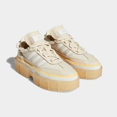 Adidas Ivy Park, Adidas Super, Athleisure Brands, Ivory Shoes, Adidas Originals Women, Ivy Park, Chunky Platform, Chunky Sneakers, Puma Platform Sneakers