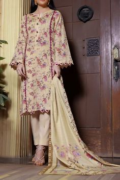 1510 VS Daman Lawn 2022 Shalwar Kameez Designs For Women, Shirts Designs Pakistani, Suit Stitching, Lawn Dress Design, Cloth Designs, Kurti Styles, Churidar Neck, Simple Dress Casual, Beige Flowers