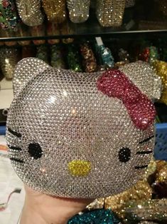 45729639399645 Japan Soldier, Hello Kitty Diamond, Hello Kitty Rhinestone, Anime Hello Kitty, Diamond Clutch, Rhinestone Bag, Hello Kitty Purse, Anime Bag, Kitty Cartoon