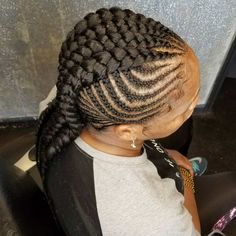 Chunky Mohawk Braids With Side Cornrows Cornrow Mohawk, Goddess Braid Styles, Side Cornrows, Goddess Braids Hairstyles, Pelo Afro