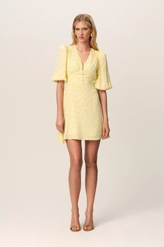 Fontana mini dress with puffy sleeves, in yellow. Perfect dress for all occasions. Dress With Puffy Sleeves, Yellow Shop, Pastel Yellow, Puffy Sleeves, Office Wear, Festival Wear, Bridal Collection, Perfect Dress, Dress Length