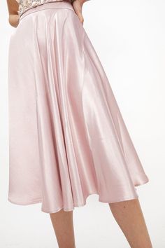 Structured Satin Midi Skirt - Pink - Sure to put a swish in your step, this structured satin skirt  was made for twirling. Its high-rise fit and flowing midi length pair perfectly with a cropped top to show off your waistline. Satin Midi Skirt With Lining, Elegant Satin Skirt With Elastic Waistband, Satin Full Skirt With Gathered Details, Full Satin Skirt With Gathered Details, Feminine Midi Satin Skirt, Satin Pleated Skirt, Pleat Skirt, Latest Skirts, Satin Midi Skirt