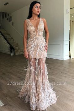 Welcome to 27dress.co.uk and buy high quality Prom Dresses. We have a great number of Prom Dresses at an affordable price. Feather Bottom Dress, Feather Prom Dress, Elegant Prom, Elegant Prom Dresses, Lace Mermaid, Dresses Elegant, Mermaid Fashion, Long Prom Dress, Dress Backs