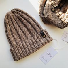 ◾ Item description Hand knit merino wool set for women. Soft hat with extended crown and neck gaiter. 100% natural yarn, soft and suitable for sensitive skin. ◾ Sizing Fits all women sizes ◾ Materials and Care - 100% extrafine merino wool - hand wash only, dry garment on a horizontal surface Classic Knitted Merino Wool Beanie, Beige Knitted Outdoor Hat, Classic Knitted Hats For Outdoor, Classic Knitted Outdoor Hat, Merino Wool Hat For Cold Weather, Merino Wool Beanie Hat One Size, Winter Merino Wool Knit Hat, Winter Merino Wool Hat One Size, Winter Hand Knitted Merino Wool Hats