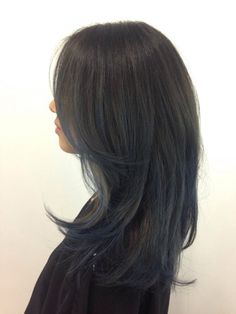 Midnight Blue Underneath Hair, Blue Tinted Hair Brown, Navy Blue Hair On Brown Hair, Dark Blue On Black Hair, Blue Bayalage Dark Hair, Blue Grey Highlights On Dark Hair, Dark Blue Hair Highlights For Black Hair, Blueish Brown Hair, Dark Blue On Brown Hair