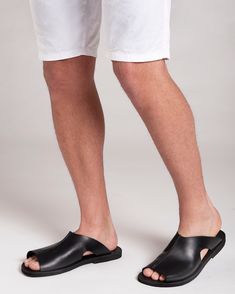 "📦 FREE EXPRESS SHIPPING on all orders VIA DHL WORLDWIDE 🚀 Fast and tracked, 1-4 days to all destinations guaranteed (Please leave a NOTE with your PHONE NUMBER, as it's required by the carrier). ‣ 100% Handmade Greek leather sandals ‣ light-weight antislippery rubber sole ‣ Comfortable walking ‣ Men's stylish slides for summer vacations Inspired from ancient Greece style, our men's sandals are made from high quality, 100% genuine Greek cow leather. They are totally handmade using traditional Summer Shoes Men, Greece Style, Brown Slides, Greece Fashion, Walking Man, Mens Summer Shoes, Mens Leather Sandals, Leather Rucksack, Leather Roll