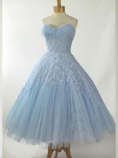 50s Prom Dresses Vintage, 1950s Homecoming Dress, Vintage Prom Dresses 1950s Retro Classy, Tea Length Homecoming Dresses, 1950s Prom Dress, 50s Prom, 1950s Party Dresses, Retro Styles, Lucille Ball