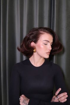 Vintage Bob Hairstyle, Aveda Be Curly, Long Faces, Bob Haircut, Short Bob Hairstyles, Elegant Hairstyles, Make It Work, Hair Today, Big Hair