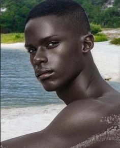 Afro Carribean, Chocolate City, Black Male Models, Light Skin Men, Dark Skin Men, Tall Boy, Cool Skin Tone, Black Men Hairstyles, Handsome Asian Men