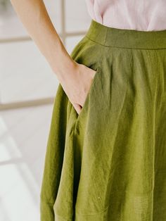 "Beautiful, forest green loose linen skirt is your comfortable linen wear for just every occasion! Loose tulip silhouette, modest midi length and comfy side pockets - this skirt is a must have when you don't want to feel restrained and need some air between you and your clothes. Long linen skirt has a vintage vibe around it, that will be appreciated by sophisticated and romantic women. This full linen skirt is created for your maximum comfort! FABRIC: 100% Highest quality, stonewashed linen MODE Tulip Silhouette, Maxi Linen Skirt, Long Hippie Skirts, Red Tulle Skirt, Long Linen Skirt, Victorian Skirt, Tulle Wedding Skirt, Goth Skirt, Ball Skirt