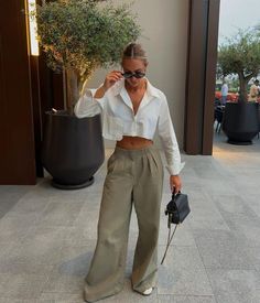 Summer Fashion Checklist Miami Fashion 2024, Chic High-waisted Summer Cargo Pants, Summer In Spain Outfits 2024, Spring In Italy Outfits, Summer 2024 Outfits Trends, Elegant Summer Vacation Abaya, Fashion Inspo Outfits 2024 Summer, Summer Streetwear Wide-leg Cargo Pants, Chic Wide-leg Summer Cargo Pants