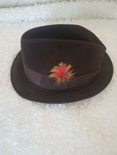 VINTAGE STETSON FEDORA HAT BROWN Size Large. Condition is "Pre-owned". Shipped with USPS Priority Mail. Vintage Flat Bill Felt Hat For Winter, Classic Brown Cloche Hat For Kentucky Derby, Winter Vintage Fedora With Curved Brim, Vintage Fitted Top Hat With Flat Bill, Vintage Winter Fedora With Flat Brim, Vintage Fedora With Flat Brim For Winter, Vintage Flat Brim Fedora For Winter, Brown Curved Brim Top Hat For Kentucky Derby, Vintage Fedora For Winter