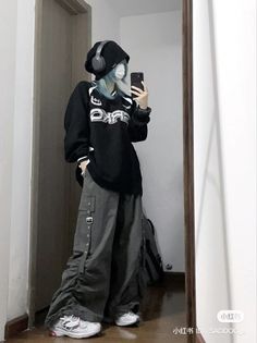 Stil Emo, Baggy Outfit Ideas, Boyish Outfits, Mode Kawaii, Baggy Clothes, Tomboy Outfits, Tomboy Style Outfits