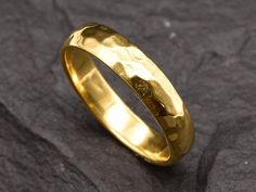 Gold Hammered Ring made of Gold Vermeil: 18k Gold over Solid 925 Sterling Silver ☞ made to last.Matching Pendant & Matching Earrings ☞ please ask me Details:• Gold Wedding Band • Dimensions: Band width ≈ 3.5mm, thickness ≈ 1.6mm• 18k Gold Vermeil SKU TE-019 Minimalist Gold Ring, Gold Band Wedding Ring, Hammered Gold Ring, Gold Rings Stackable, Hammered Ring, Hammered Rings, Local Jewelry, Gold Wedding Band, Silver Rose Gold