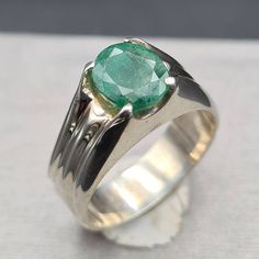 Natural Unheated Untreated beautiful zambian Top green Emerald Rich Green Beautiful Color Highest Quality Emerald Premium 925 Sterling Silver Ring size 11 US Resize able as per buyer choice Premium Quality Engagement Ring Anniversary Ring Shipping option is FedEx Three working days Handling Time Contact me in case of any question about the item Rings Green Stone, Mens Sapphire Ring, Mens Emerald Rings, Mens Rings For Sale, Rings Cheap, Rings Green, Green Stone Ring, Smaragd Ring, Natural Emerald Rings