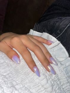 Opalite Nails, Donut Nails Hailey Bieber, Glazed Donut Nails Hailey Bieber, Duochrome Nails, Nails Hailey Bieber, Glazed Donut Nails, Donut Nails, Nail Appointment, Glazed Donut