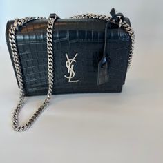 Like New Saint Laurent Bags, Yves Saint Laurent Bags, Trending Handbag, Cross Body Bag, Body Bag, Yves Saint Laurent, Limited Time, Saint Laurent, Bag Lady