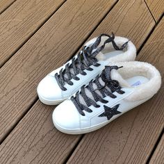 Brand New Shoes For Spring, Autumn Size 7 Shoes For Spring, Shoes Steve Madden, Golden Goose, Shoes Shoes, Steve Madden Shoes, New Shoes, Womens Shoes Sneakers, Fall Colors, Steve Madden