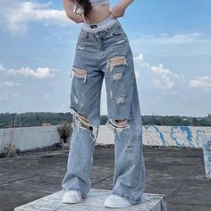 Description：DressBetty - Streetwear Mid Waist Ladies Cargo Pants Straight StyleMaterial: CottonStyle: CasualWaist Type: MidFabric Type: Cotton DenimAge: Ages 18-35 Years OldSeason: Autumn?Gender: Women Pants Ripped, Ropa Upcycling, Jeans Online Store, Ripped High Waisted Jeans, Ripped Jeans Women, Womens Ripped Jeans, Ripped Pants, Streetwear Jeans, Aesthetic Streetwear