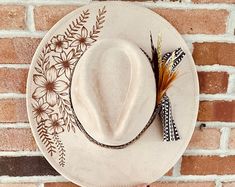 Burned Western Boho Wool Felt Fedora Cowgirl Hat Derby Lainey Wilson Yellowstone Custom Floral Bridal Sunflower Fern Country Concert - Etsy Hat Pyrography, Burned Hats, Cowboy Hat Design, Hat Burning, Lainey Wilson, Bridal Sunflowers, Hat Art, Hat Bands, Cowgirl Hat