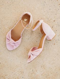 Pink Low Heels, Mode Rose, Wedge Loafers, Platform Clogs, Rose Blush, Shoe Design, Pink Colour, Boot Pumps, Clean Shoes