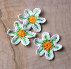 Crochet Zinnia Applique ford-embellish-trims Applique. Diy Fall Ideas, Use Your Imagination, Crochet Flowers Easy, Easter Crochet Patterns, Easter Crochet, Crochet Clothes Patterns, Crochet Flower Patterns, Crochet Applique, Cotton Crochet