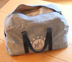 So fière de mon sport Bag! tuto Sport Tote Bag, Activity Bags, Sac Diy, Diy Sac, Diy Bags Purses, Sac Week End, Couture Sewing, Bags Tutorial, Diy Couture