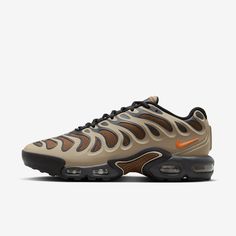 The Air Max Plus Drift gives you a tuned Nike Air experience that offers premium stability and unbelievable cushioning. Airy mesh keeps you cool and iconic caging adds heat to your look. Nike Models, Whale Tail, Nike Air Max Plus, Air Max Plus, New Nike Air, Us Man, Mens Shoes Sneakers, Air Max Sneakers, New Shoes