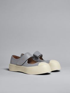 Pablo Mary Jane sneaker in nappa leather with strap. Leather lining. Soft leather insole. Chunky platform sole in rubber with Marni logo on the back. Sneaker Shop, Leather Mary Janes, Chunky Platform, Nappa Leather, Grey Leather, Mary Jane Sneaker, Online Purchase, Womens Shoes Sneakers, Mary Janes