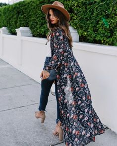 Details: Long sleeves Floral print Open front Loose fit Free Shipping! Size Chart： Size Length Bust inch cm inch cm S 30.7 78 35.5 90 M 31 79 37 94 L 31.5 80 38.6 98 XL 31.9 81 40 102 Street Wear Summer, Long Floral Kimono, Kimono Plus Size, Duster Kimono, Floral Duster, Chiffon Cardigan, Beach Blouse, Kimono Floral, Plus Size Elegant