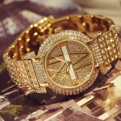 Brand New Never Worn 2019 Luxury Diamond Women Watches Fashion Stainless Steel Bracelet Wrist Watch Women Design Quartz Watch Clock Relogio Feminino. Golden Wrist Watch, Golden Watch Women, Bracelet Wrist, Luxury Diamonds, Diamond Quartz, Women Watches, Watches Women Fashion, Quartz Clock, Women Wrist Watch