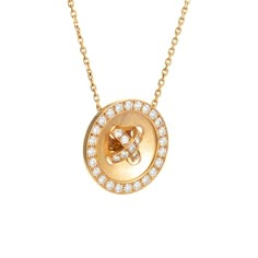 Stylish and finely detailed pre-owned Van Cleef & Arpels diamond button 'Boutonniere' necklace crafted in 18 karat yellow gold.    33 round brilliant cut diamonds total an estimated 0.75 carats (estimated at F-G colour and VVS2 clarity).  The super sweet button necklace measures 17 inches in length and is designed to sit just below the nape of the neck (it also features a round link to wear the chain at 15 inches). The necklace is a retired piece and no longer made by Van Cleef & Arpels.  The ne Van Cleef Arpels Pendant, Van Cleef Guilloche Necklace, Van Cleef 10 Motif Necklace, Van Cleef Arpels Long Necklace, Van Cleef And Arpels Brooch, Van Cleef & Arpels, Button Necklace, Van Cleef And Arpels, Necklace Craft