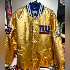 Starter Jacket. Ny Giants. Gold. Sz L. Brand New With Tags. Gold Long Sleeve Outerwear For Streetwear, Old Logo, Ny Giants, Cleveland Indians, Baseball Jacket, Pullover Jacket, Windbreaker Jacket, New York Giants, Chicago White Sox