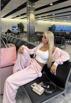 Look Rose, Cozy Outfit, Pink Outfits, Cute Simple Outfits, Basic Outfits, Airport Outfit, Pink Outfit