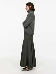 Lyocell Skirt - Dark Grey - ARKET WW Madewell Fall, Direct Marketing, Influencer Marketing, Personal Marketing, Straight Cut, Skirt Fashion, Madewell, Dark Grey, Influencer