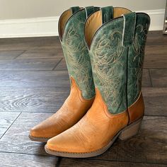 Nwt Genuine Leather Cowboy Boots Up For Grabs! Cowboy Boots Just Aren’t My Style So It’s Time To Give Them A Chance To Be Worn Out! Size 7 And Fits True To Size. Green Western Ankle Boots, Green Western Style Ankle Boots, Green Casual Boots With Snip Toe, Casual Green Boots With Snip Toe, Crocodile Boots, Stuart Weitzman Heels, Vintage Cowboy Boots, Leather Boots Heels, Black And White Sneakers