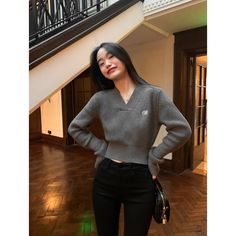 5ft 4''(166cm) tall, 95 lbs(43kg) weight and wearing a size S164cm/49kg wearing a size S - V-neck- Knitted- Crop style- Embroidered- 2 colors Gray V-neck Top For Winter, Trendy V-neck Polo Sweater For Winter, Gray Knitted V-neck Sweater, Casual Knitted V-neck Polo Sweater, Trendy V-neck Polo Sweater For Fall, Casual V-neck Polo Sweater For Winter, Knitted Crop Sweater, Crop Style, Crop Sweater