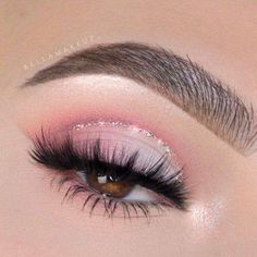 Makeup Questions, Rosa Make-up, Makeup Names, Quinceanera Makeup, Eyeliner Glitter, Beauty Hacks That Actually Work, Make Up Designs, Pink Eye Makeup, Eyeshadow For Brown Eyes