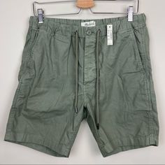 Madewell Shorts Size M 100% Cotton One Back Pocket And Two Front Hip Pockets Drawstring At Waist With Button Fly Approximate Measurements (Hanging); Inseam 7"; Rise 11.5"; Waist 15" Condition: Nwt Color: Green Please See Photos And Ask Questions Before Purchasing 1680/18 Casual Buttoned Shorts For Loungewear, Summer Utility Shorts With Drawstring, Utility Drawstring Shorts For Summer, Casual Relaxed Fit Shorts With Buttons, Cotton Beach Shorts With Buttons, Beach Cotton Shorts With Buttons, Casual Cotton Shorts With Buttons, Cotton Beach Bottoms With Button Closure, Cotton Bottoms With Button Closure For Beach