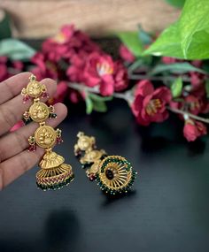 Beautiful antique matte gold finished peacock kemp  jhumka earrings / jumkas  for your ethnic party wear dresses. Weight of this pair of earrings : 1.4 Oz. Product care: Avoid contact with Chemicals such as Perfumes or any Sprays. Prevent the Jewellery from the water. Use Butter Paper or Cotton Cloth to store your Jewellery for a longer Product life. Temple Jewelry Style Jhumkas With Peacock Design, Temple Jewelry Style Peacock Design Jhumkas, Temple Jewelry Peacock Design Jhumkas For Wedding, Temple Jewelry Peacock Design Jhumkas, Temple Jewelry Peacock Jhumkas, Peacock Design Jhumkas For Festivals, Peacock Design Chandbali Jhumkas For Party, Party Chandbali Jhumkas With Peacock Design, Party Peacock Design Chandbali Jhumkas