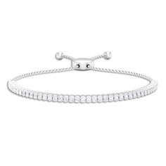 Détails du produit
Fabriqué en or massif, ce superbe bracelet Bolo est orné de petites pierres rondes en zircone cubique maintenues dans des sertissages demi-lunettes. Le fermoir sécurisé Bracelet Catch garantit qu'il reste en place sur votre poignet. Une pièce de joaillerie fabuleuse et impressionnante.

Informations sur le produit

SKU
SHP-BRACELET032211429


Largeur
2,7 mm


Poids
11,50 g



INFORMATIONS SUR LE ZIRCON

Nombre de pierres
42 pièces


Poids total
2,52 carats


Dimension (environ)
Rond-2X2 mm-42 Pièces


Couleur
Blanc


Couper
Taille brillant


Forme
Rond


Type de paramètre
Réglage demi-lunette


Niveau de qualité
AAA



Voir plus White Gold Cubic Zirconia Diamond Bracelet With Bezel Setting, White Gold Cubic Zirconia Tennis Bracelet With Bezel Setting, Anniversary Bracelets With Bezel Setting In Diamond White, Diamond White Cubic Zirconia Tennis Bracelet With Bezel Setting, Anniversary Diamond Bracelet With Bezel Setting, Adjustable Dazzling Diamond Bracelets, Classic Adjustable Diamond Tennis Bracelet, Adjustable Classic Diamond Tennis Bracelet, Formal Cubic Zirconia Bracelet With Bezel Setting