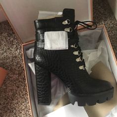 Leather Boots I Can’t Fit Them Us -Size 8 Uk- Size 9 Simmi Shoes, Shoes Shoes, Shoes Black, Shoes Heels Boots, Shoes Boots, Shoes Women Heels, Black Shoes, Leather Boots, Heeled Boots