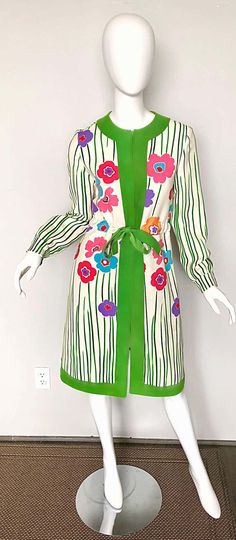 Retro Green Outerwear For Spring, Retro Green Spring Outerwear, 1950s Style Long Sleeve Outerwear For Spring, Retro Cream Outerwear For Spring, Vintage Fashion 1960s, Soft Gamine, Fashion 1960s, Retro Jacket, Colored Flowers