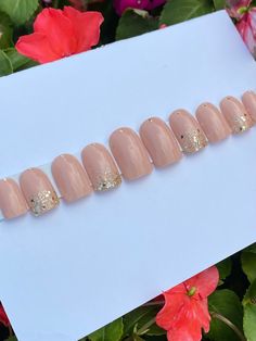 nude and rose gold nails acrylic square Nude And Gold Nails Short, Short Nails Gold, Gold Nails Short, Nude And Gold Nails, Gold Tip Nails, Press On Nails Nude, Nails Lavender, Nails Rose Gold, Wedding Day Nails