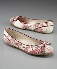 Toile ballet flats ~ I adore toile. Dior Toile, French Designers, Toile Design, Cream Bag, French Life, Dior Shoes, Fabulous Shoes